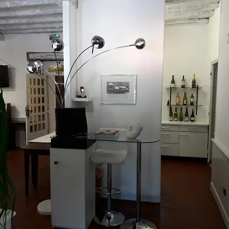 호텔 Restaurant La Croix Blanche 2*
